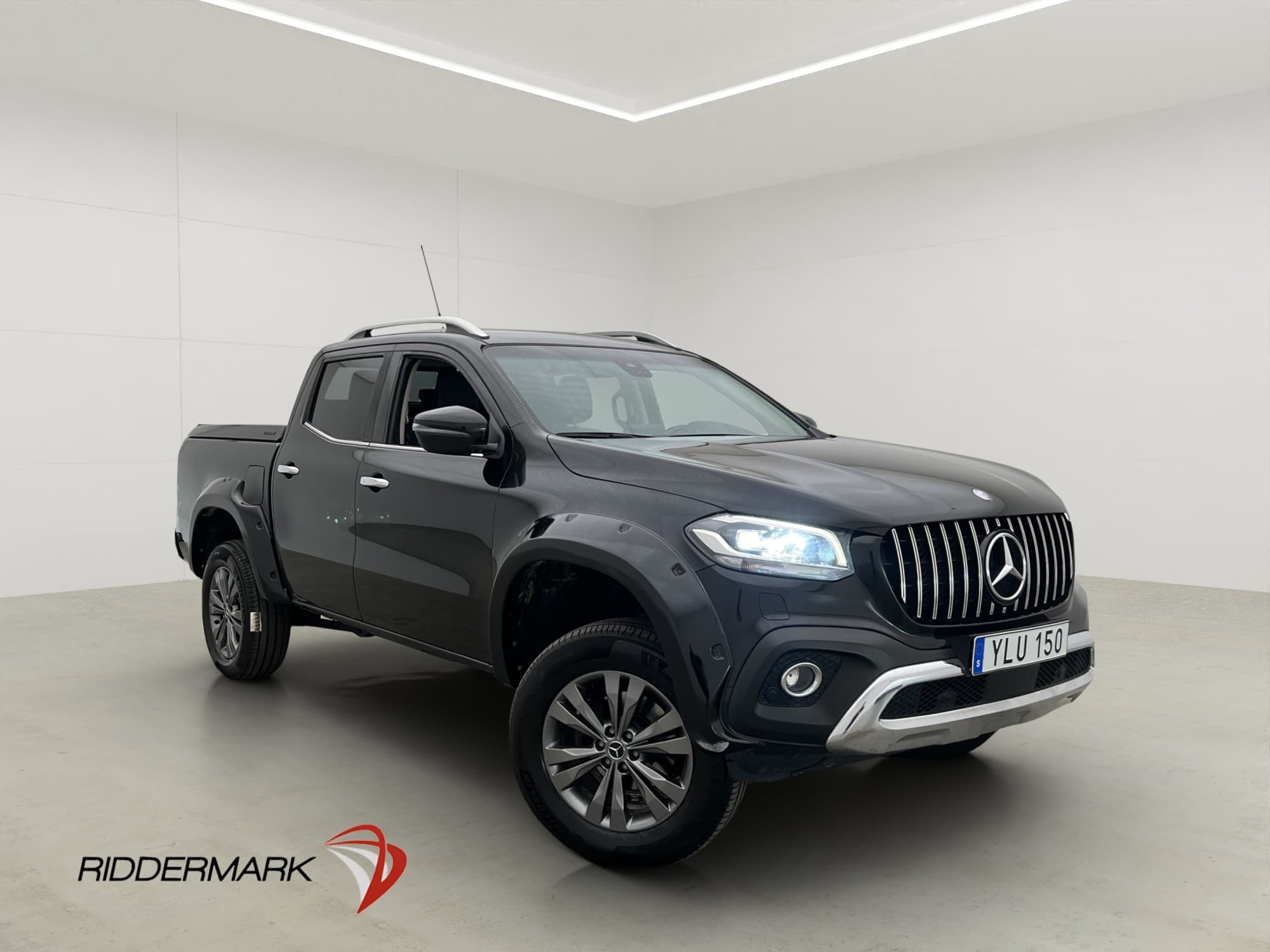 Mercedes-Benz X 250