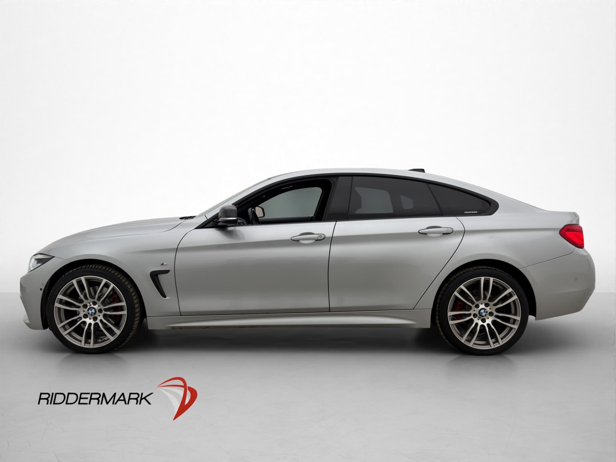 BMW 430 i xDrive M Sport Kamera Skinn Cockpit CarPlay Drag