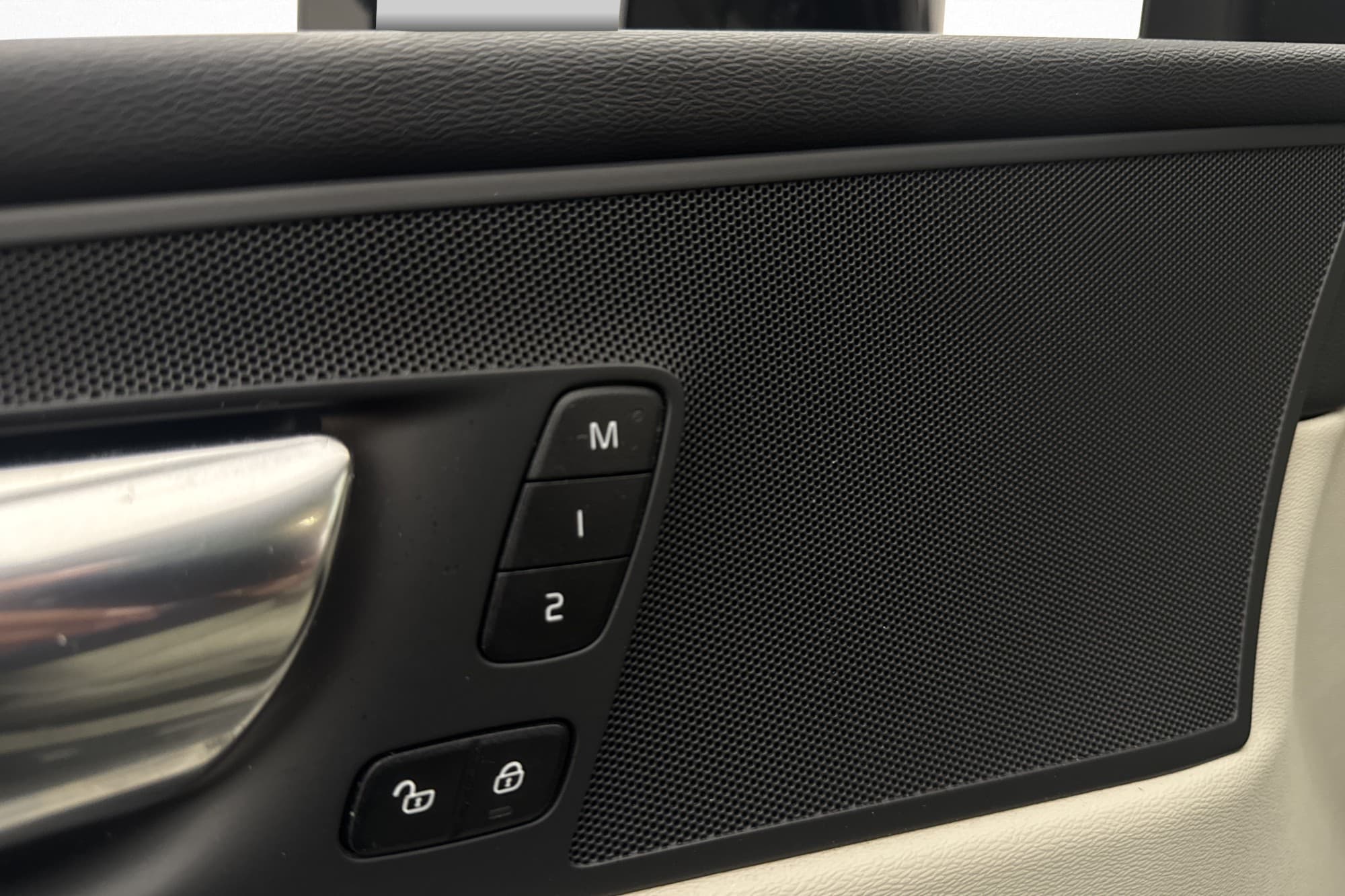 Volvo XC60 Recharge T6 AWD Inscription Värm Pano 360° MOMS