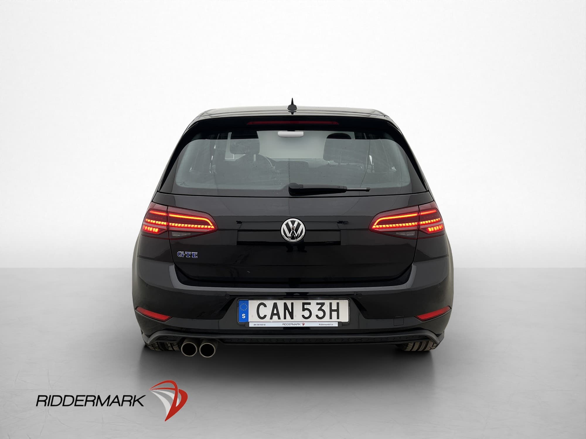 Volkswagen Golf GTE 204hk Cockpit Sensorer CarPlay Adp-Fart