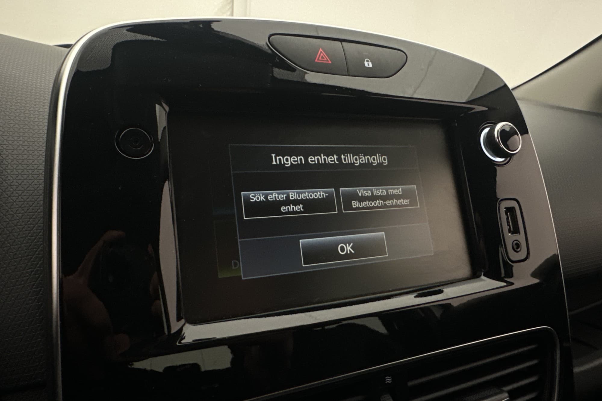 Renault Clio 0.9 TCe 90hk Zen Navi Farthållare Låg-Skatt