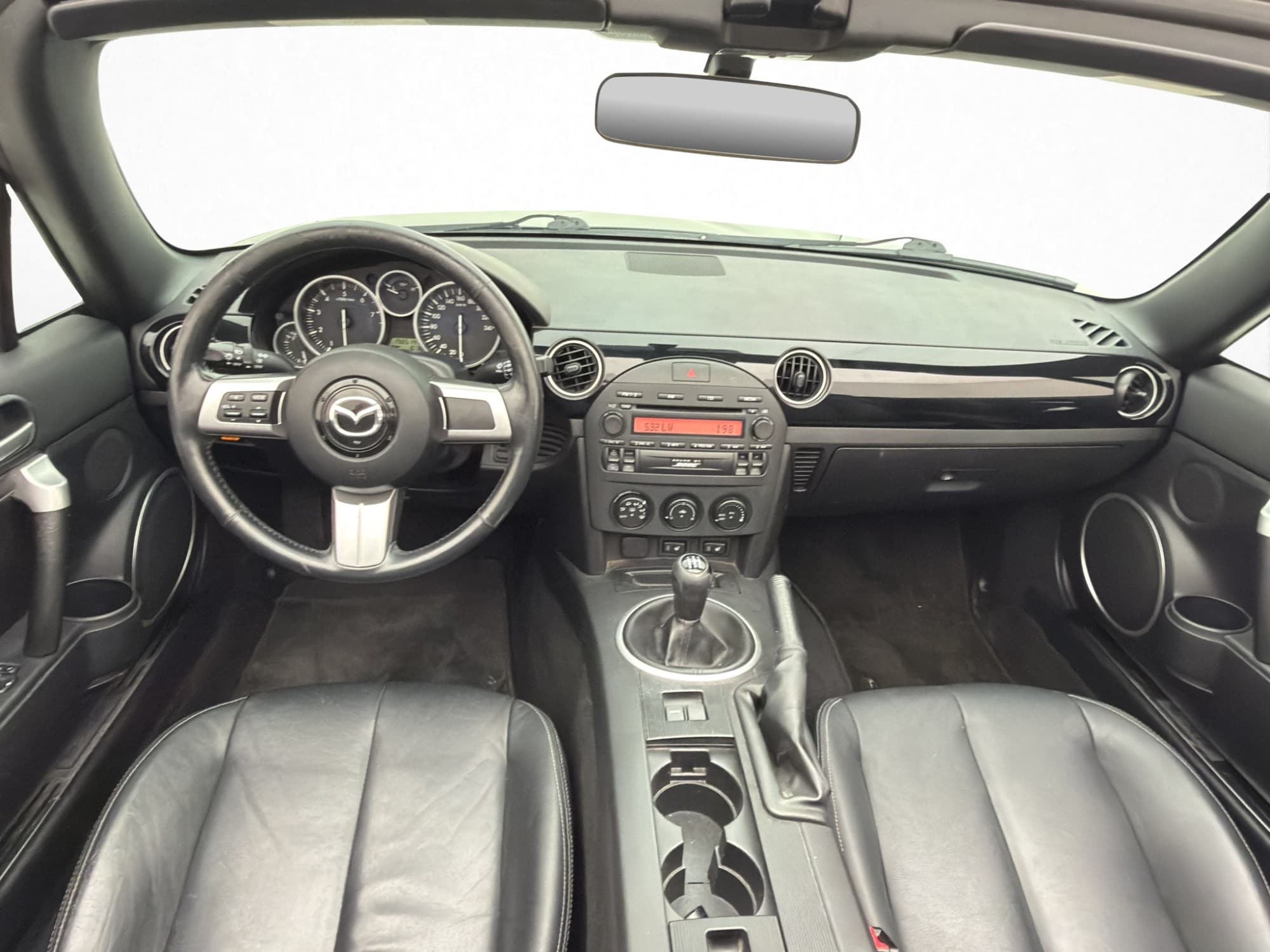 Mazda MX-5 2.0 MZR 160hk Skinnklädsel BOSE 1 Brukare