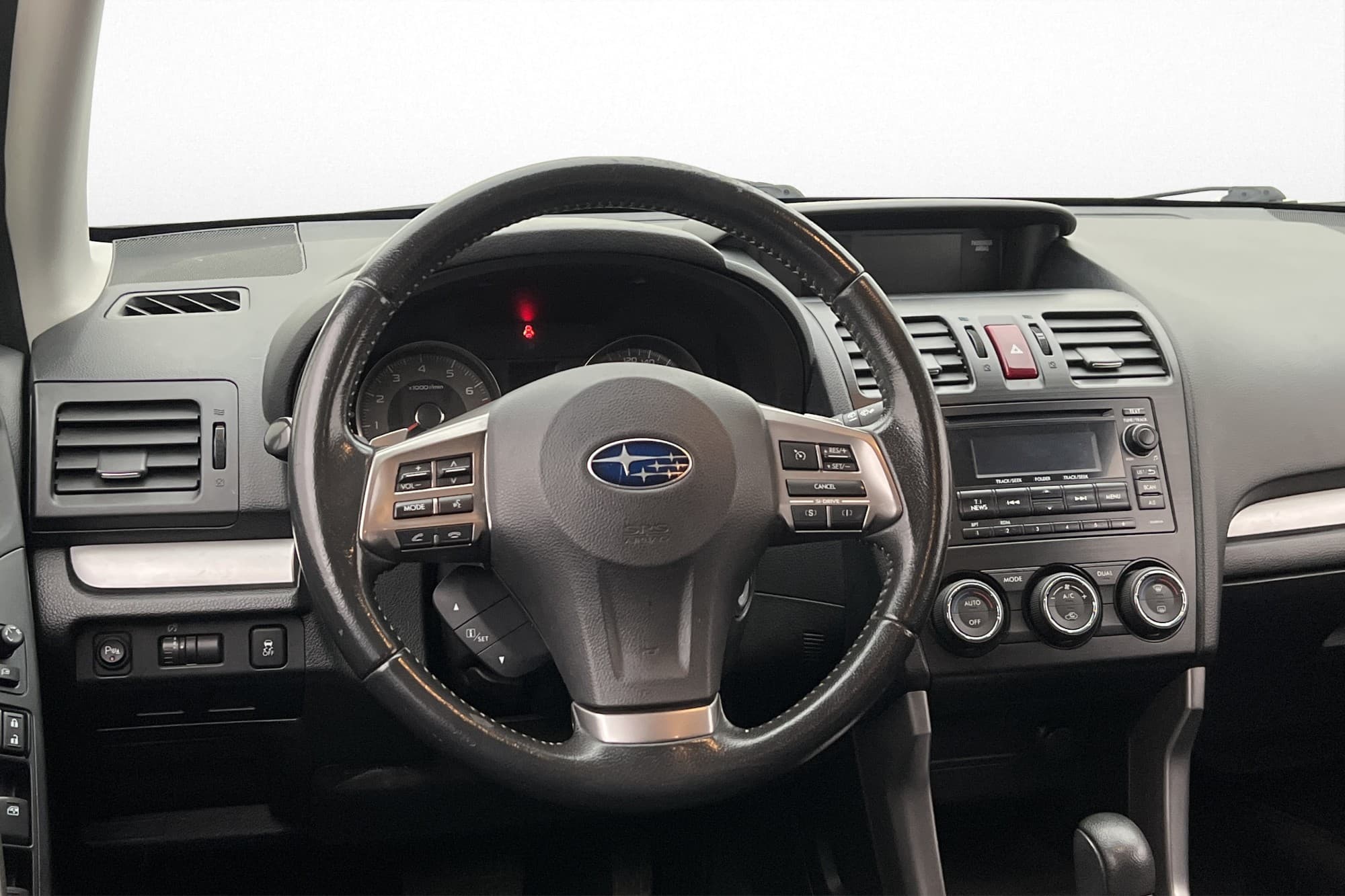 Subaru Forester 2.0 4WD 150hk Värmare Kamera 2-Zons Drag