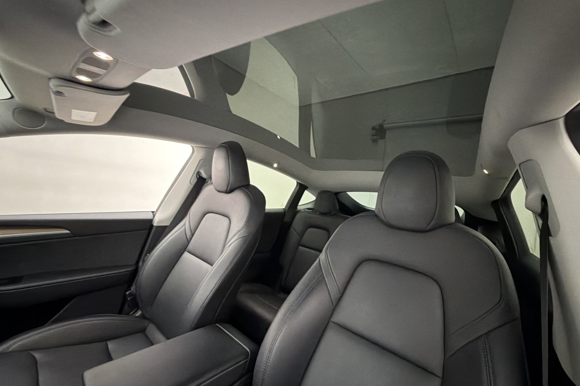 Tesla Model Y Long Range AWD Autopilot Drag Sv.Såld MOMS