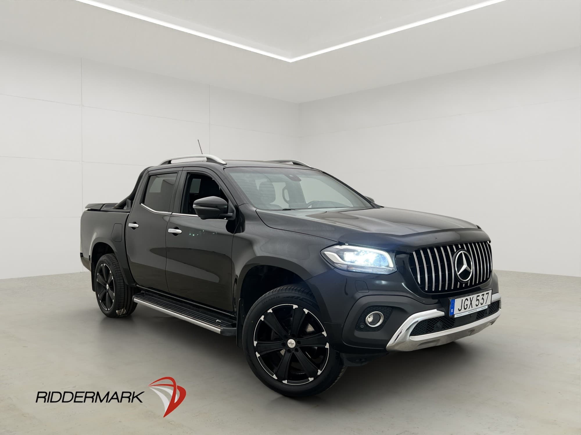 Mercedes-Benz X 250