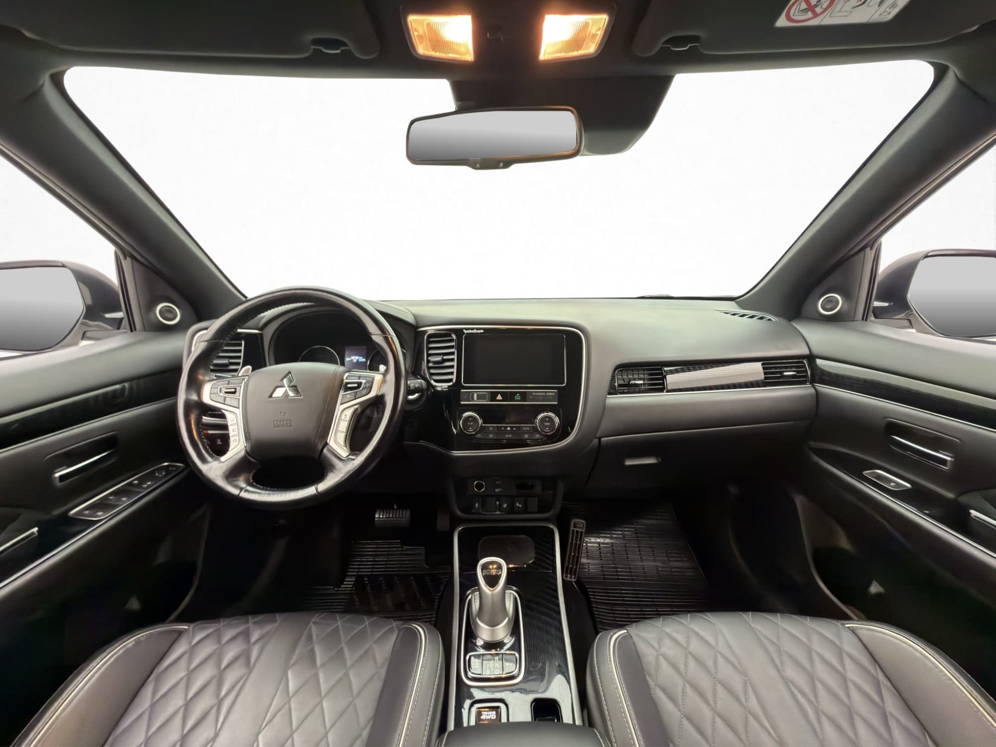 Mitsubishi Outlander PHEV 224hk AWD Business 360° Värm Drag