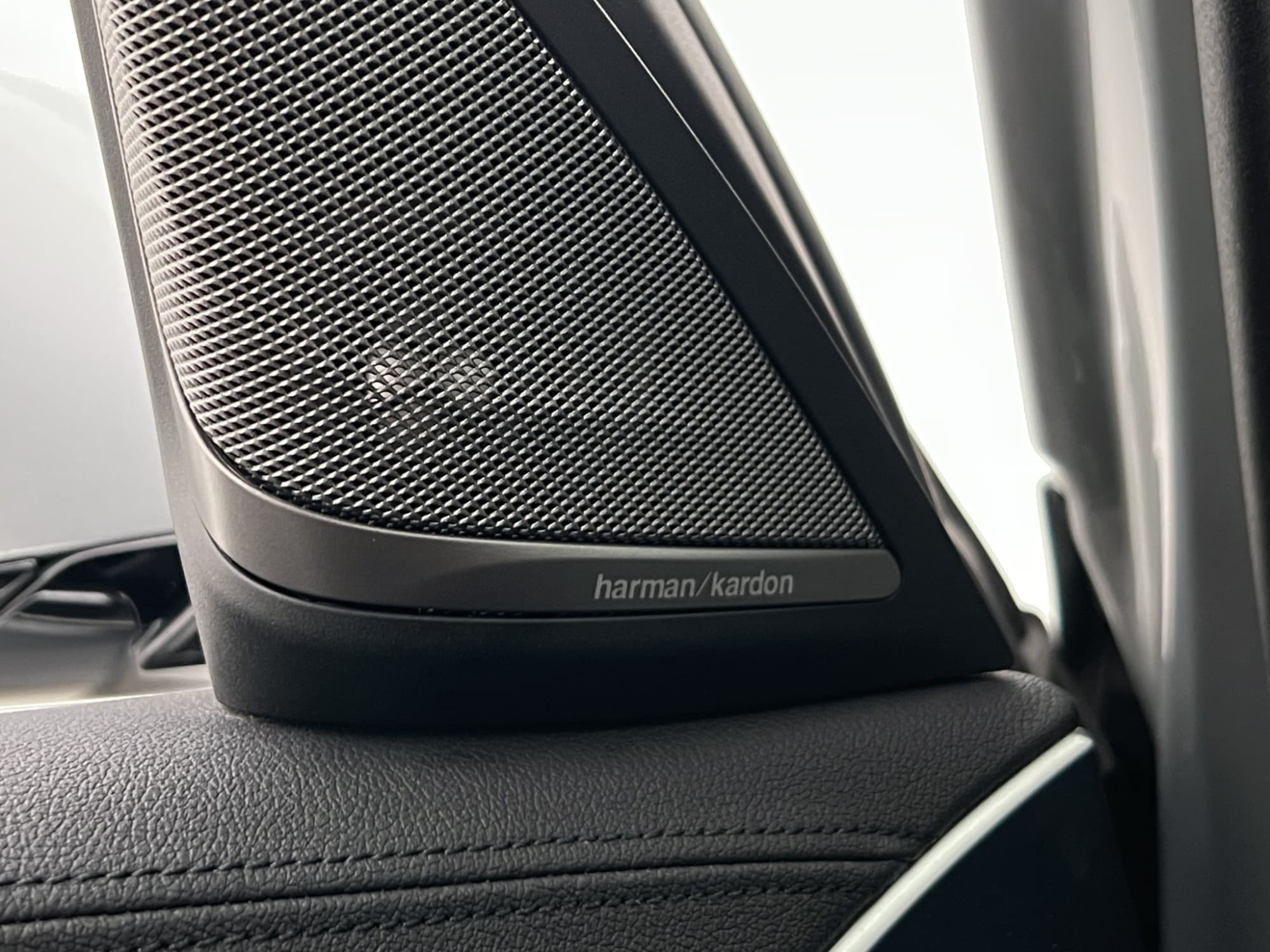 BMW 530 e iPerformance 252hk H/K HuD 360° Skinn Navi