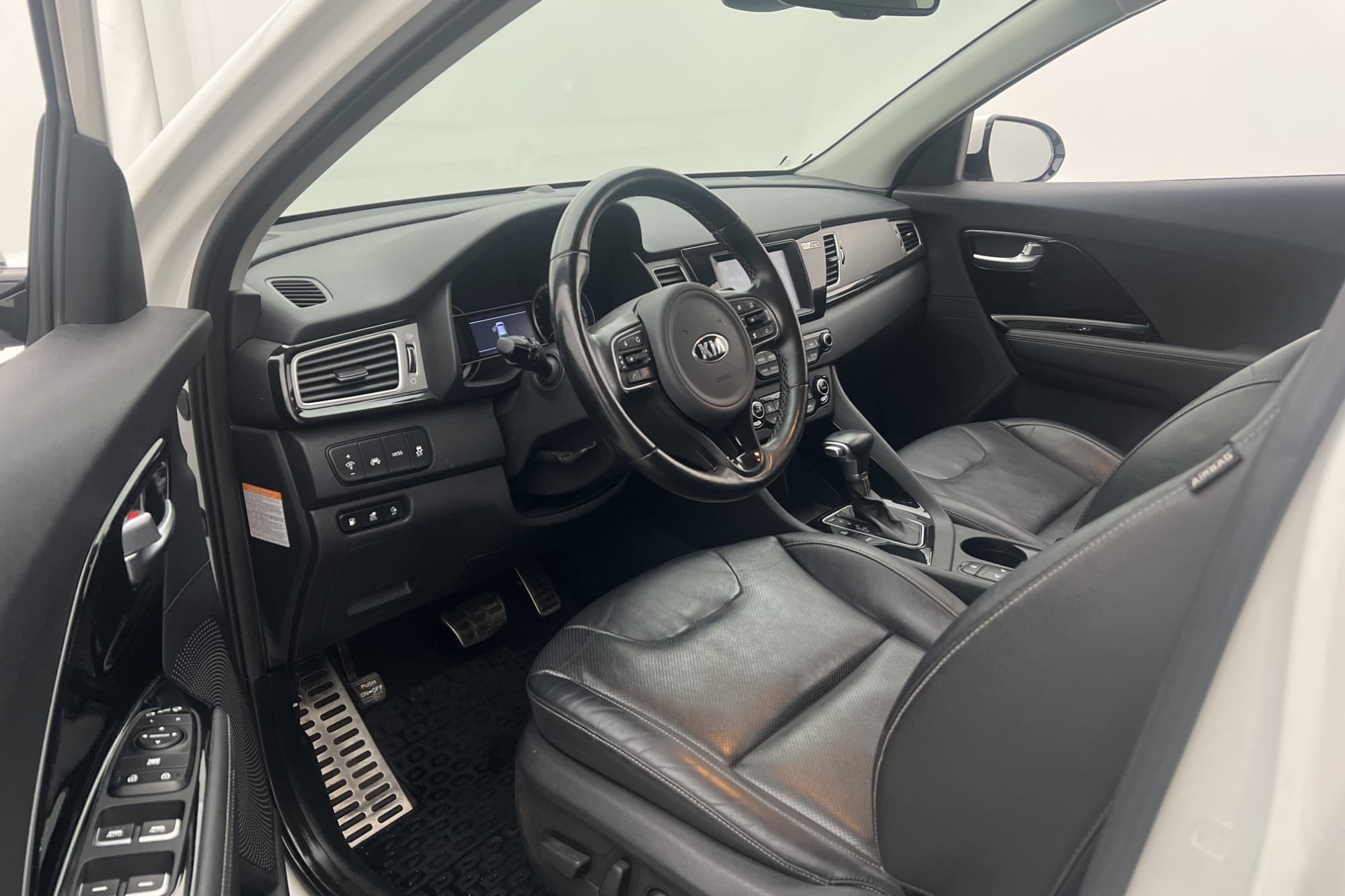 Kia Niro P-HEV Advance Plus 2 Drag Kamera Skinn CarPlay