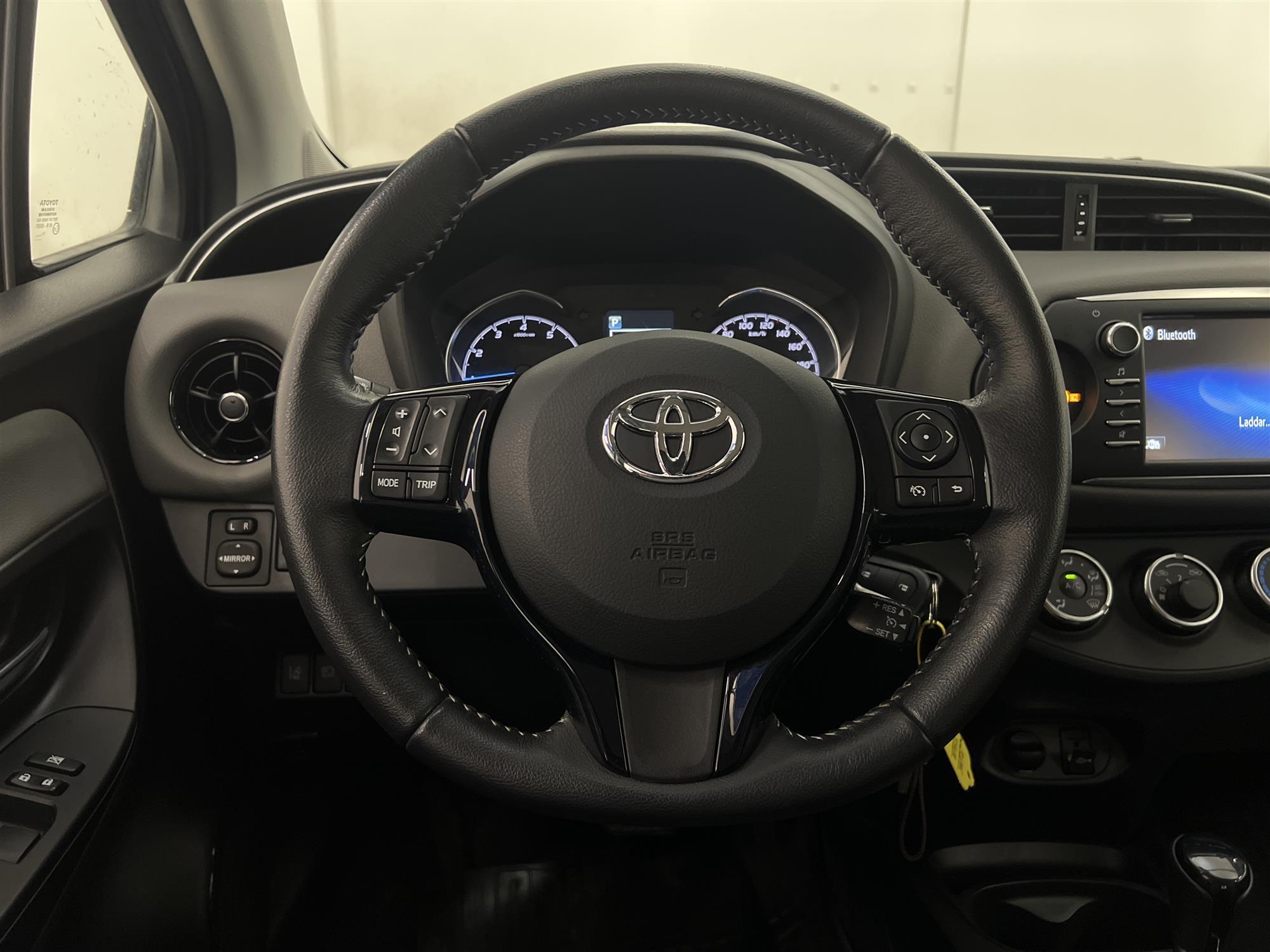 Toyota  Yaris 1.5 111hk B-Kam Låg Skatt 0,47L/mil