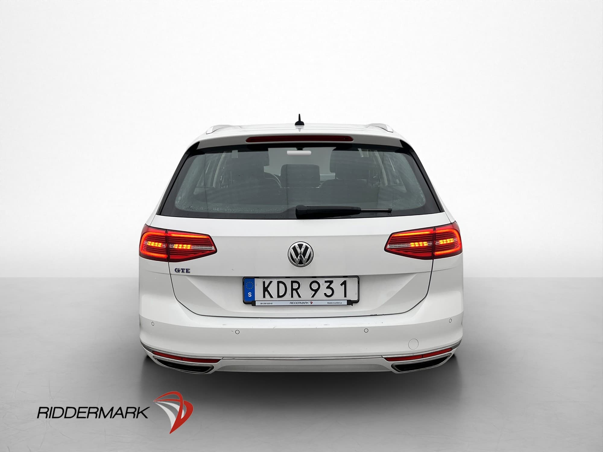 Volkswagen Passat GTE 218hk CarPlay P-Sensorer Keyless