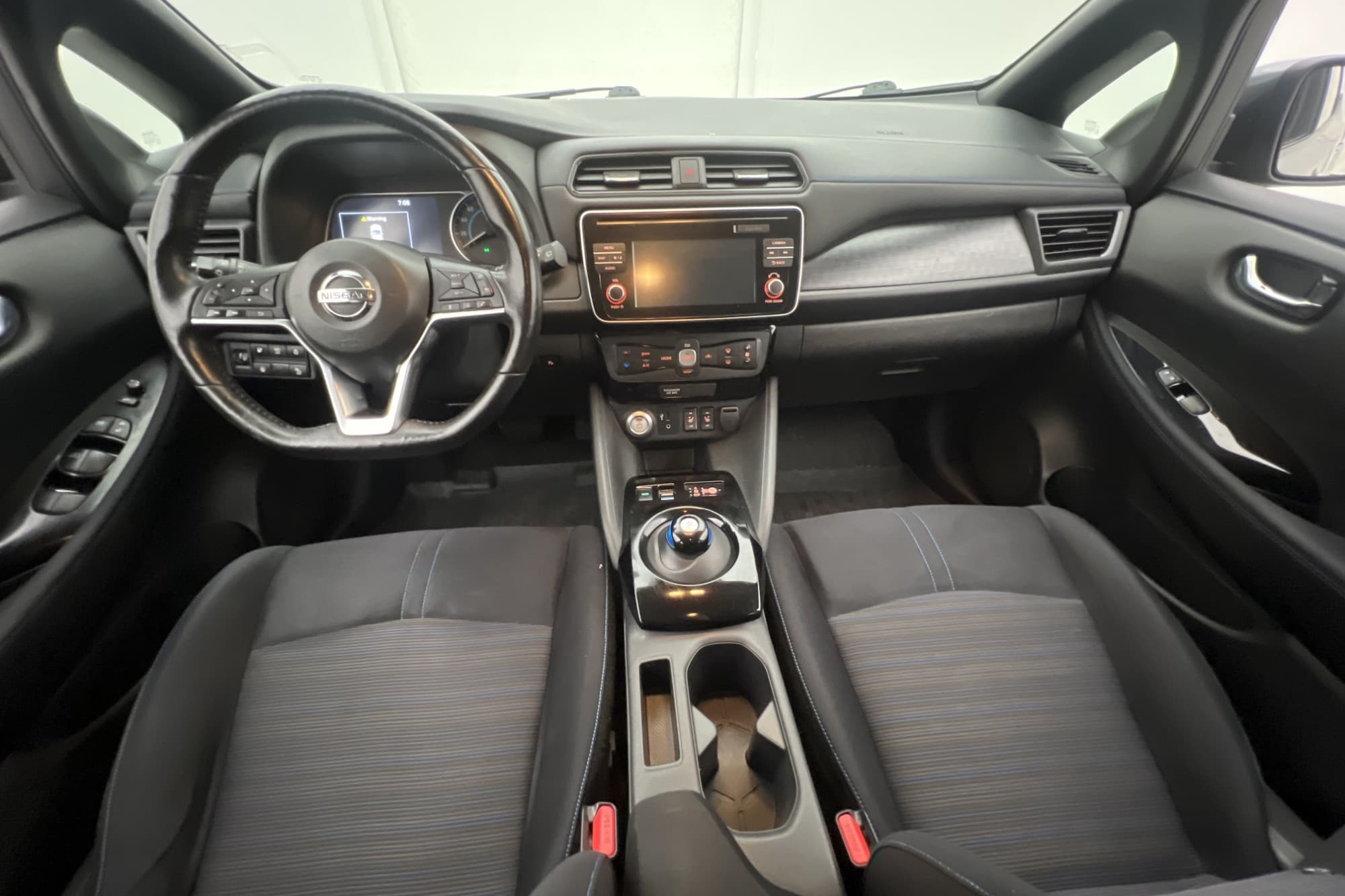 Nissan Leaf 150hk 40 kWh N-Connecta 360° Rattvärme Navi