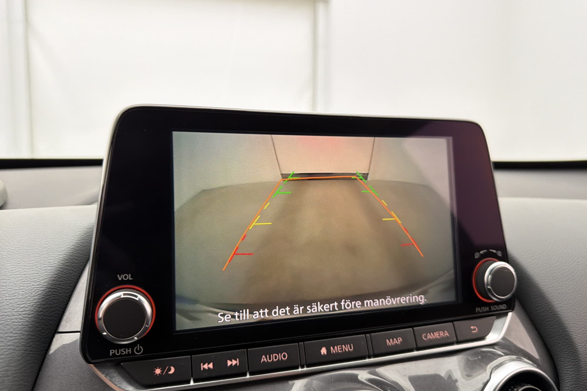 Nissan Juke 1.0 DIG-T Kamera Navi Keyless Nyservad Sensorer