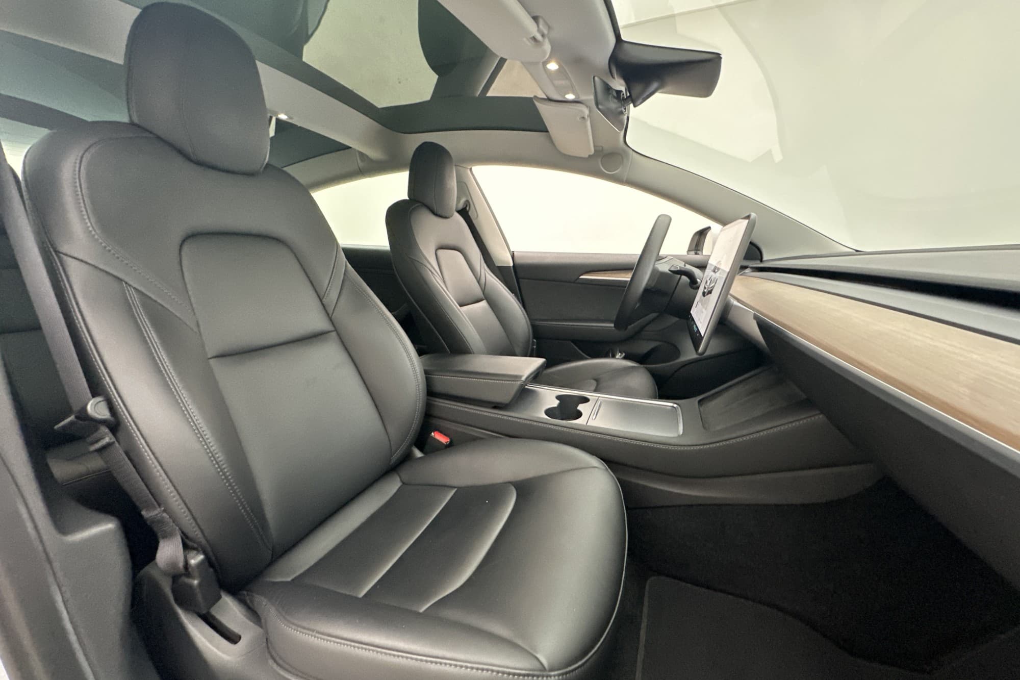 Tesla Model 3 Standard Range Autopilot Svensksåld MOMS