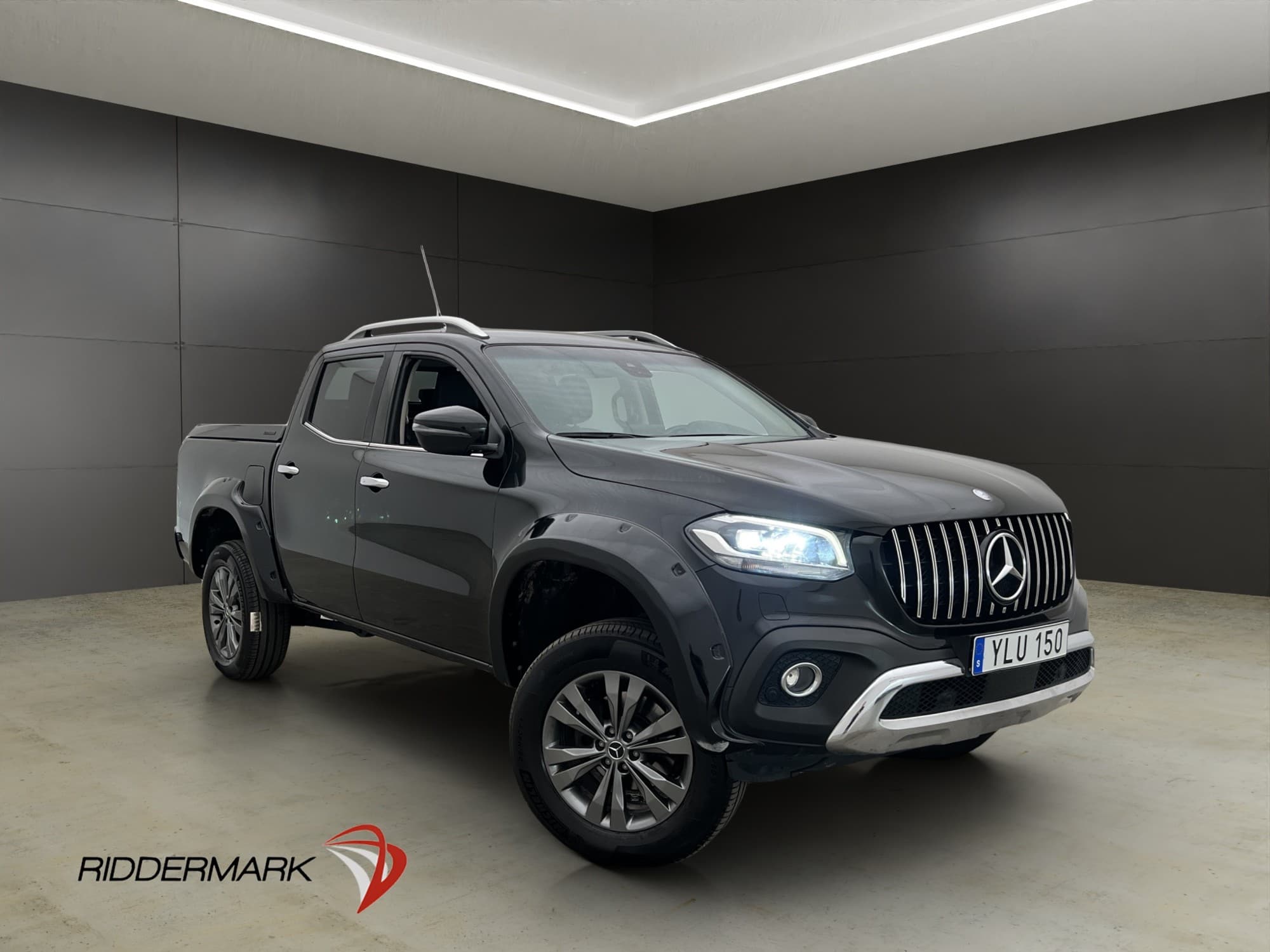 Mercedes-Benz X 250
