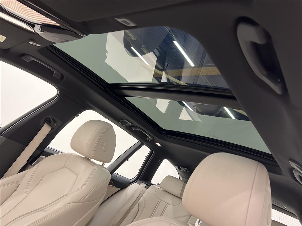 BMW 540i xDrive 340hk M-Sport Innovation GPS HUD Cockpit H&Kinteriör