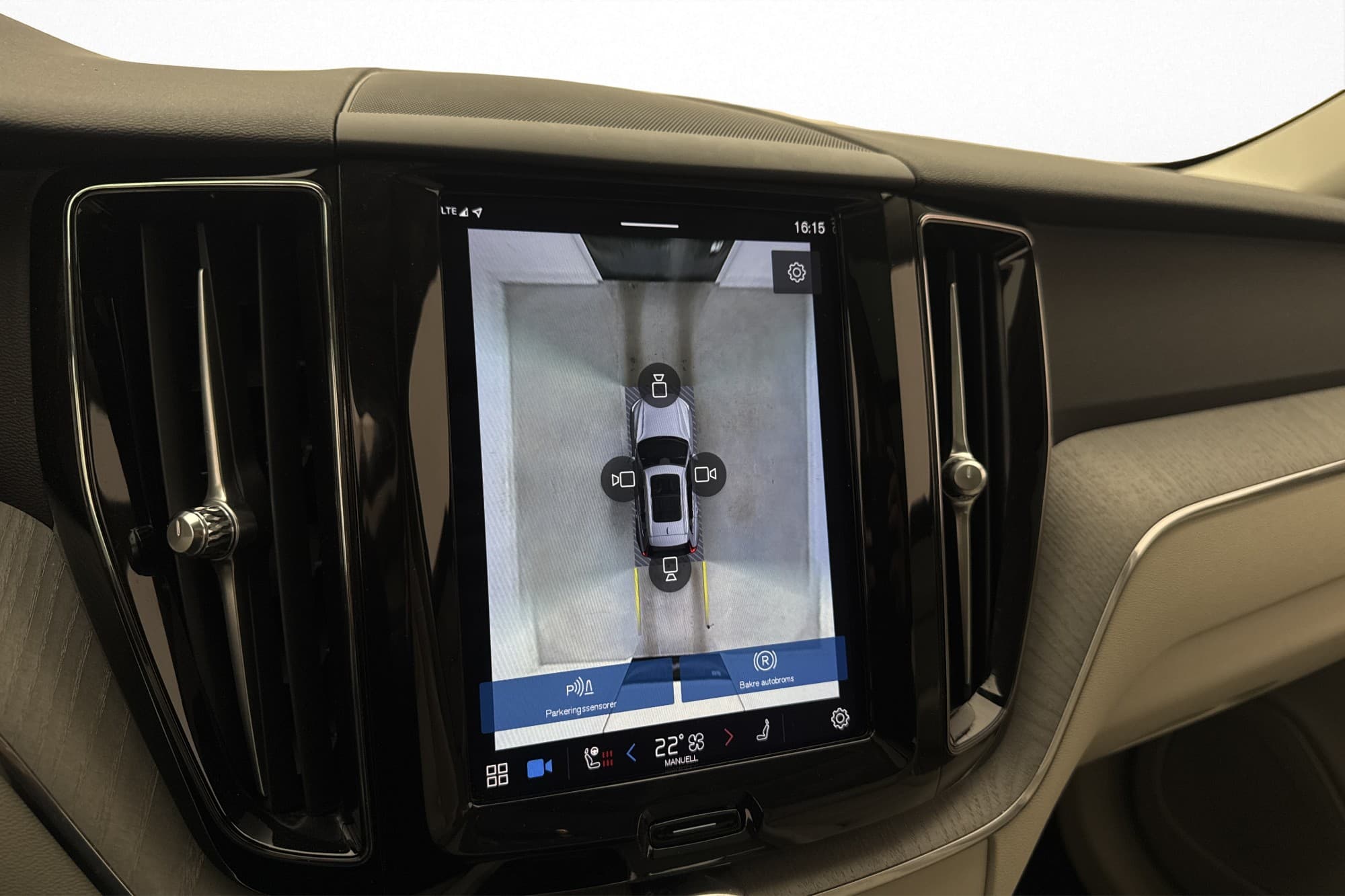 Volvo XC60 Recharge T6 AWD Inscription Värm Pano 360° MOMS