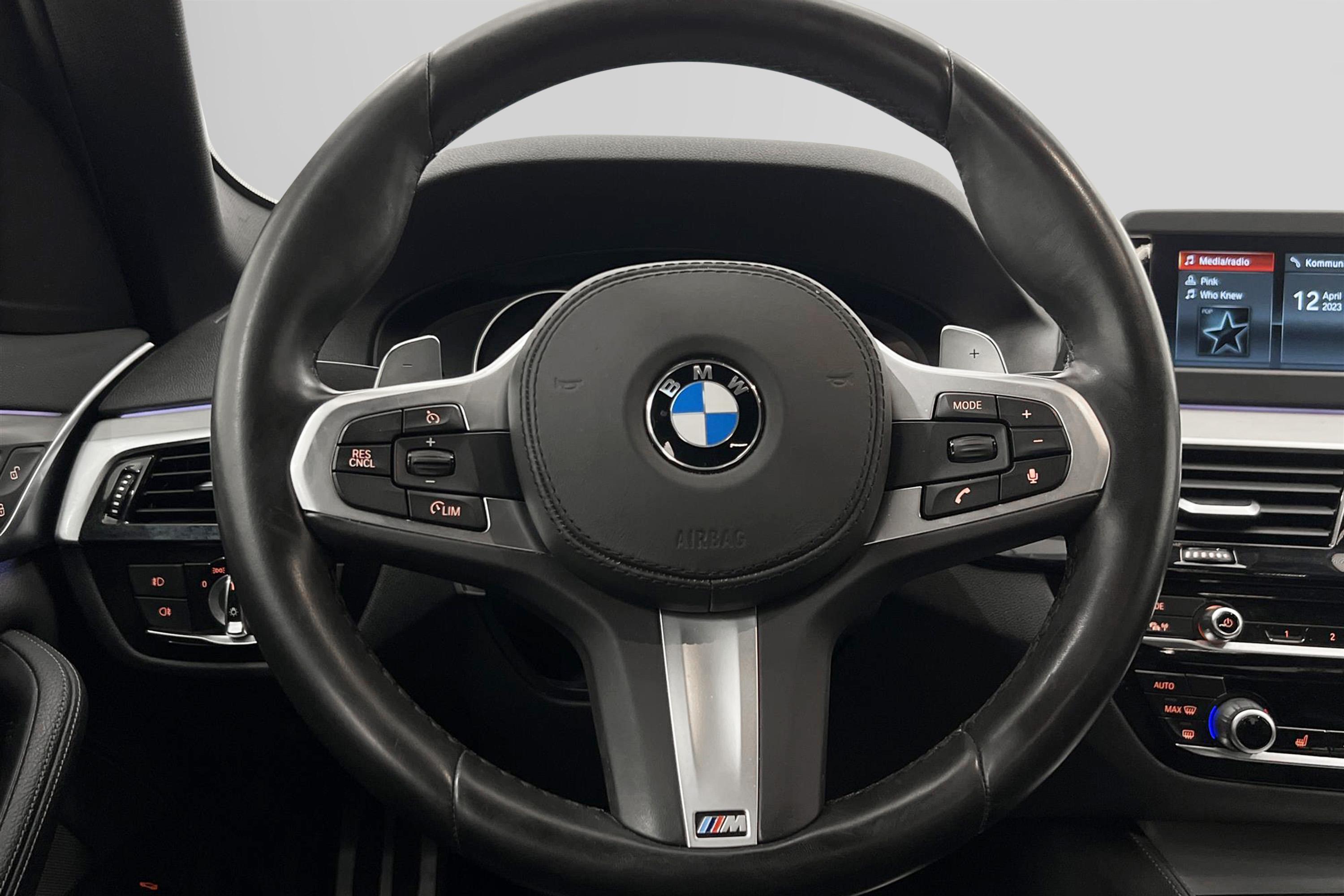 BMW 530i xDrive 252hk M Sport 360 Drag Display Key 