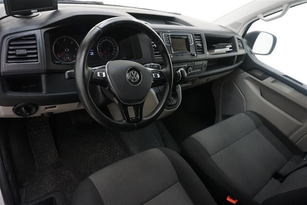 Volkswagen Transporter 2.0 Aut 140hk L2H2 Värmare Moms interiör