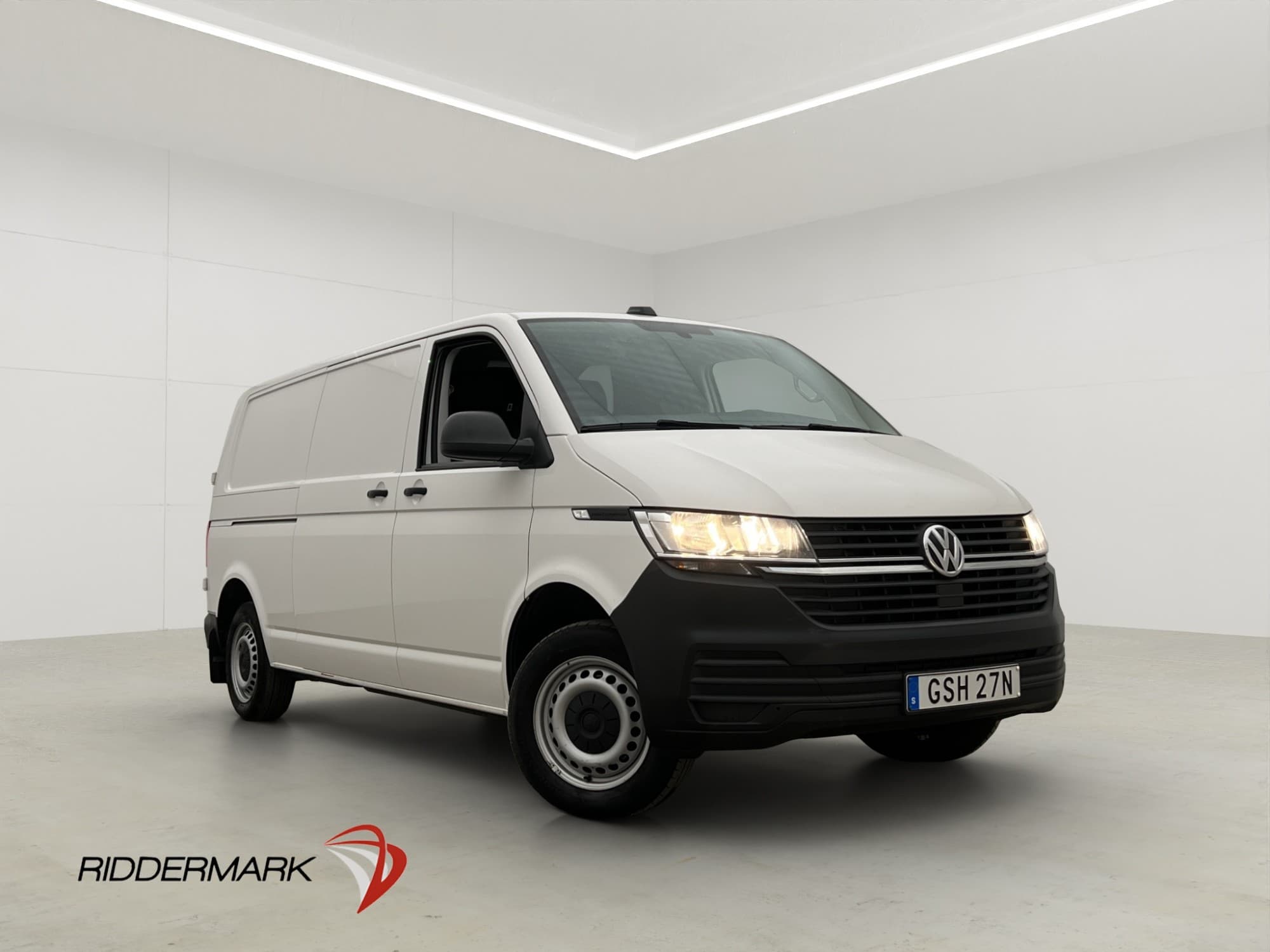 Volkswagen Transporter L2 Värmare Drag B-Kamera CARPLAY Moms