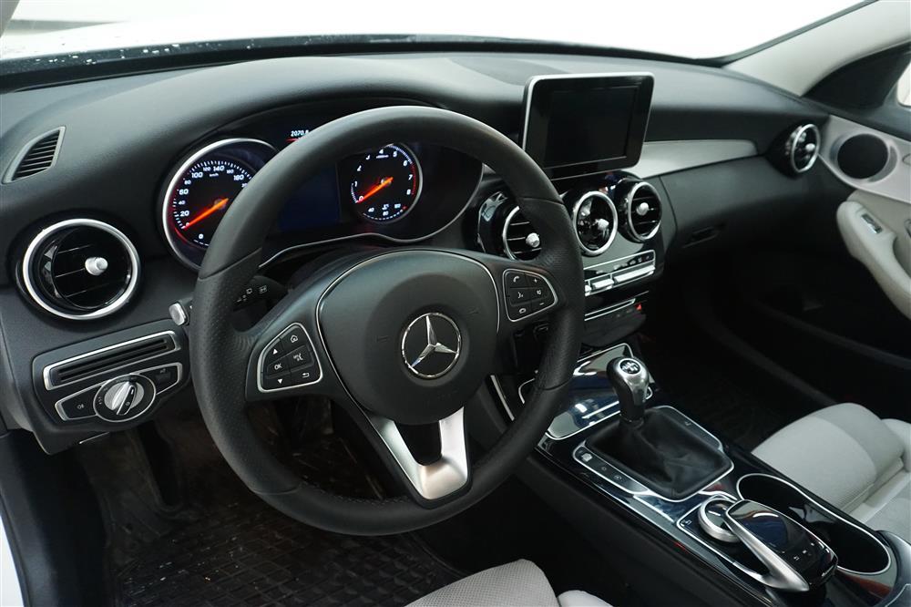 Mercedes C 180 Kombi Avantgarde Halvskinn 0,54l/milinteriör