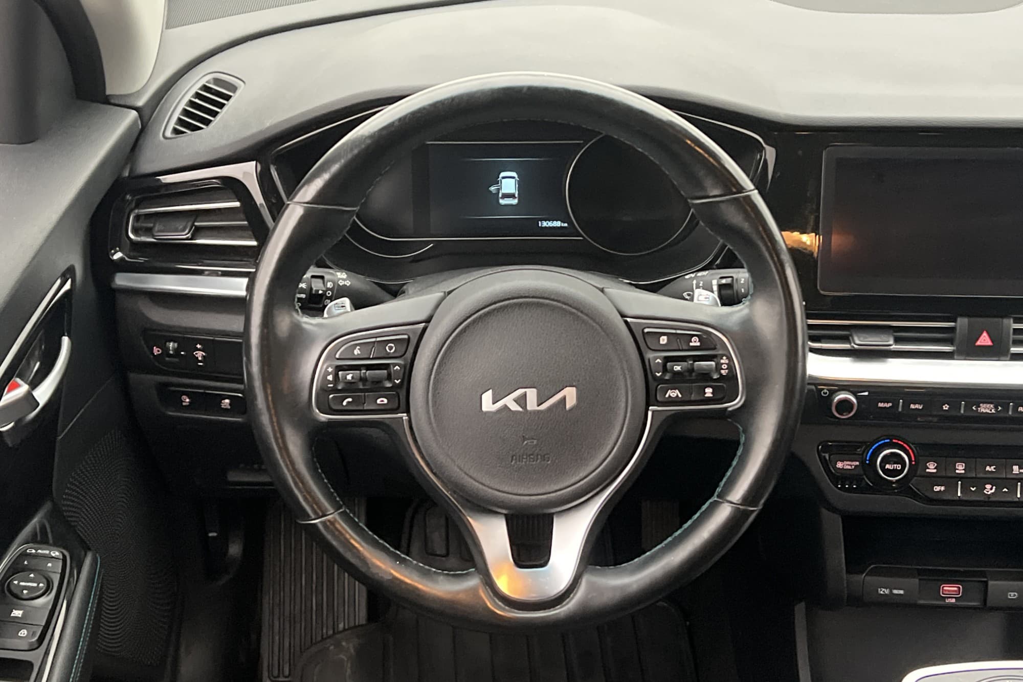 Kia E-Niro 64 kWh 204hk Advance Kamera Rattvärme CarPlay