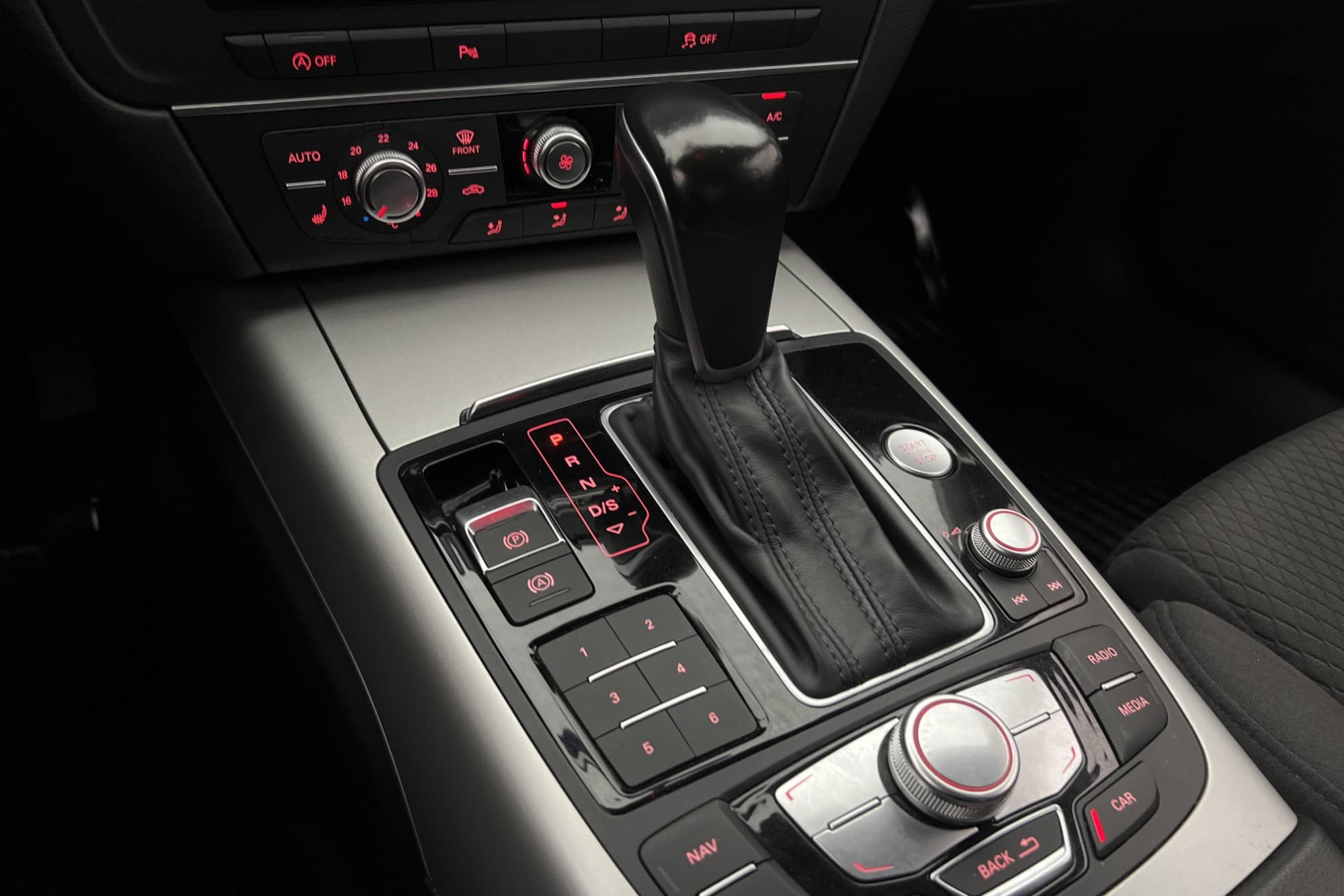 Audi A6 Sedan Sedan 3.0 TDI V6 218hk Ambition Sensorer