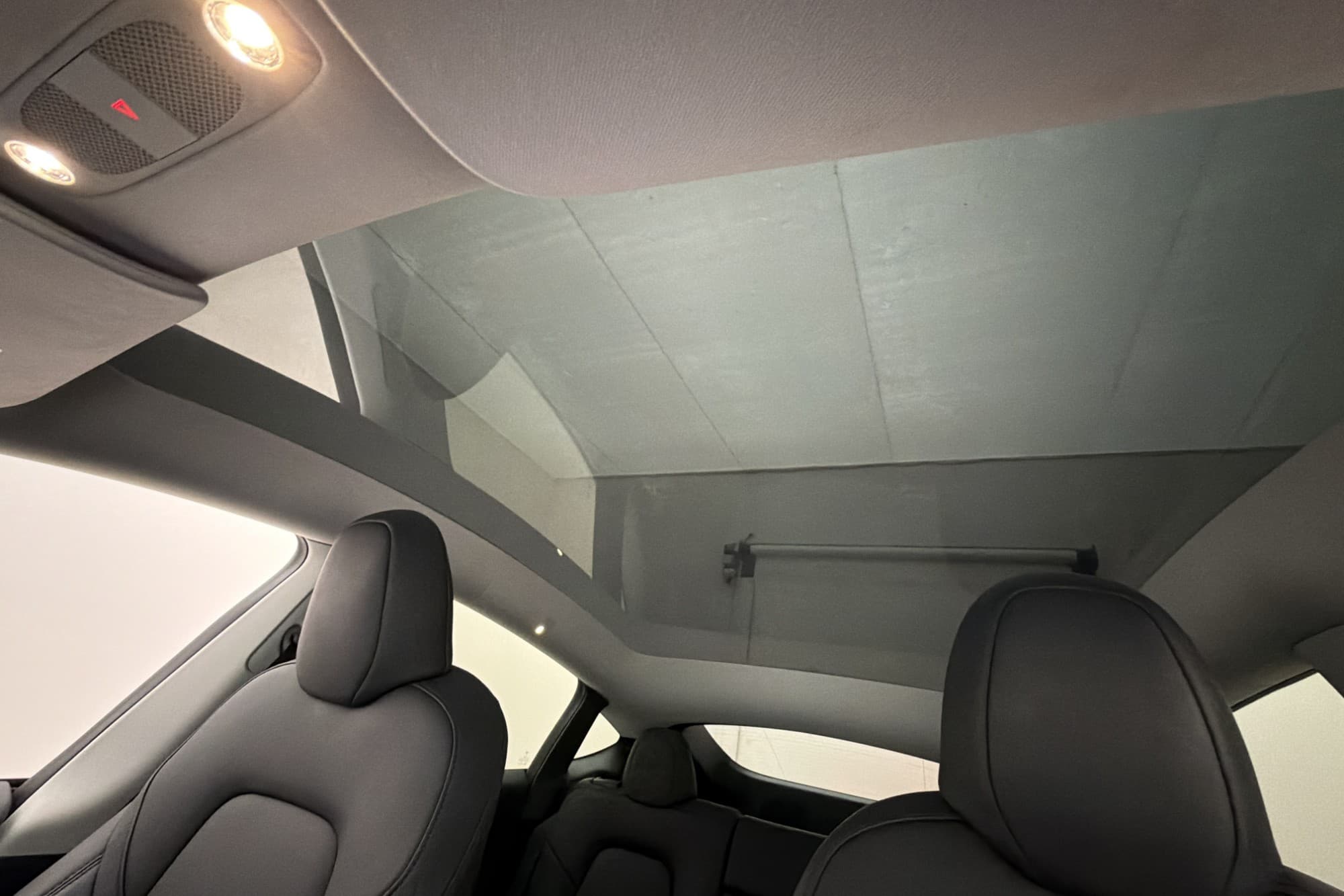 Tesla Model Y Long Range AWD Svensksåld Autopilot Drag