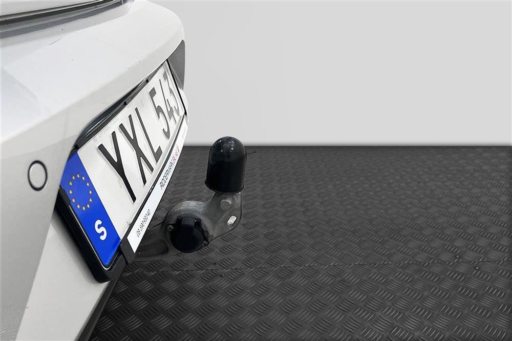Volvo S90 D4 190hk AWD Momentum D-Värm VOC Navi Drag Blisinteriör