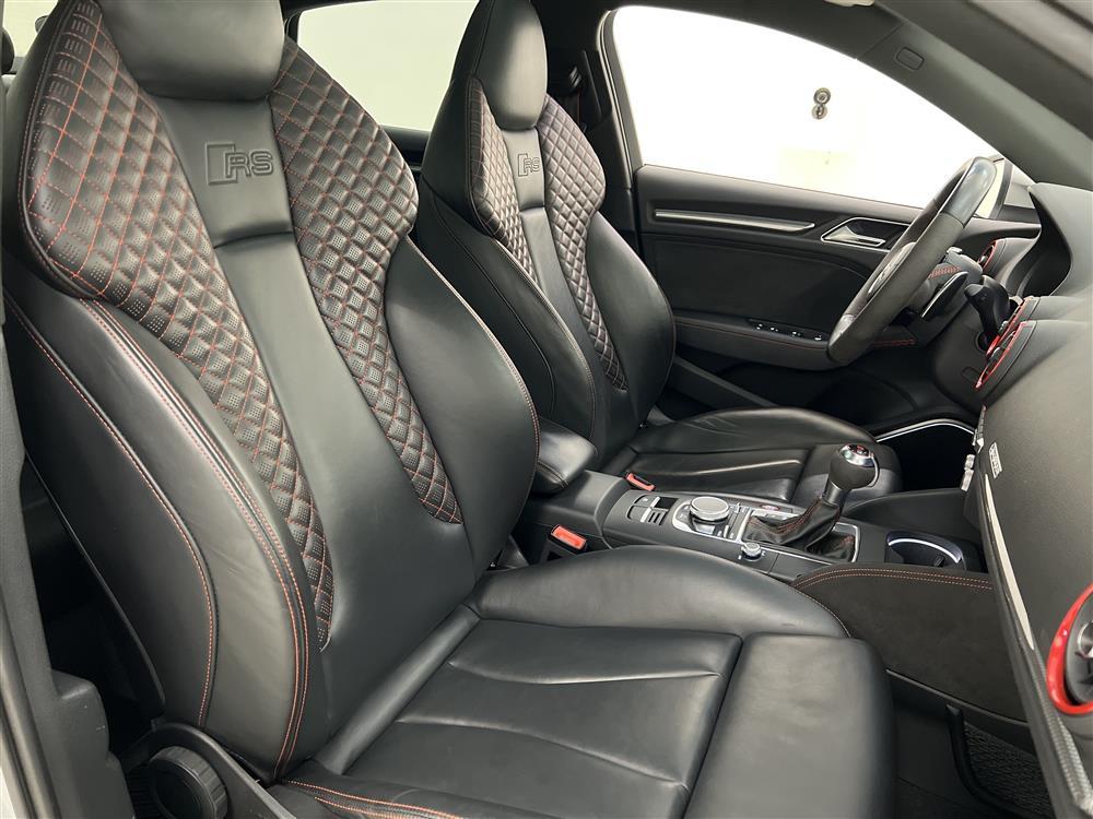 Audi RS3 2.5 TFSI Q 400hk Perform Avgas Cockpit T-Lucka Navi