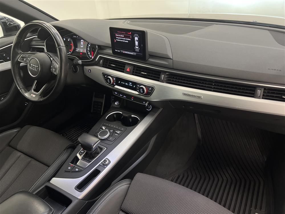 Audi A4 2.0 TDI Quattro 190hk S-Line Se Utr 0,41L/milinteriör