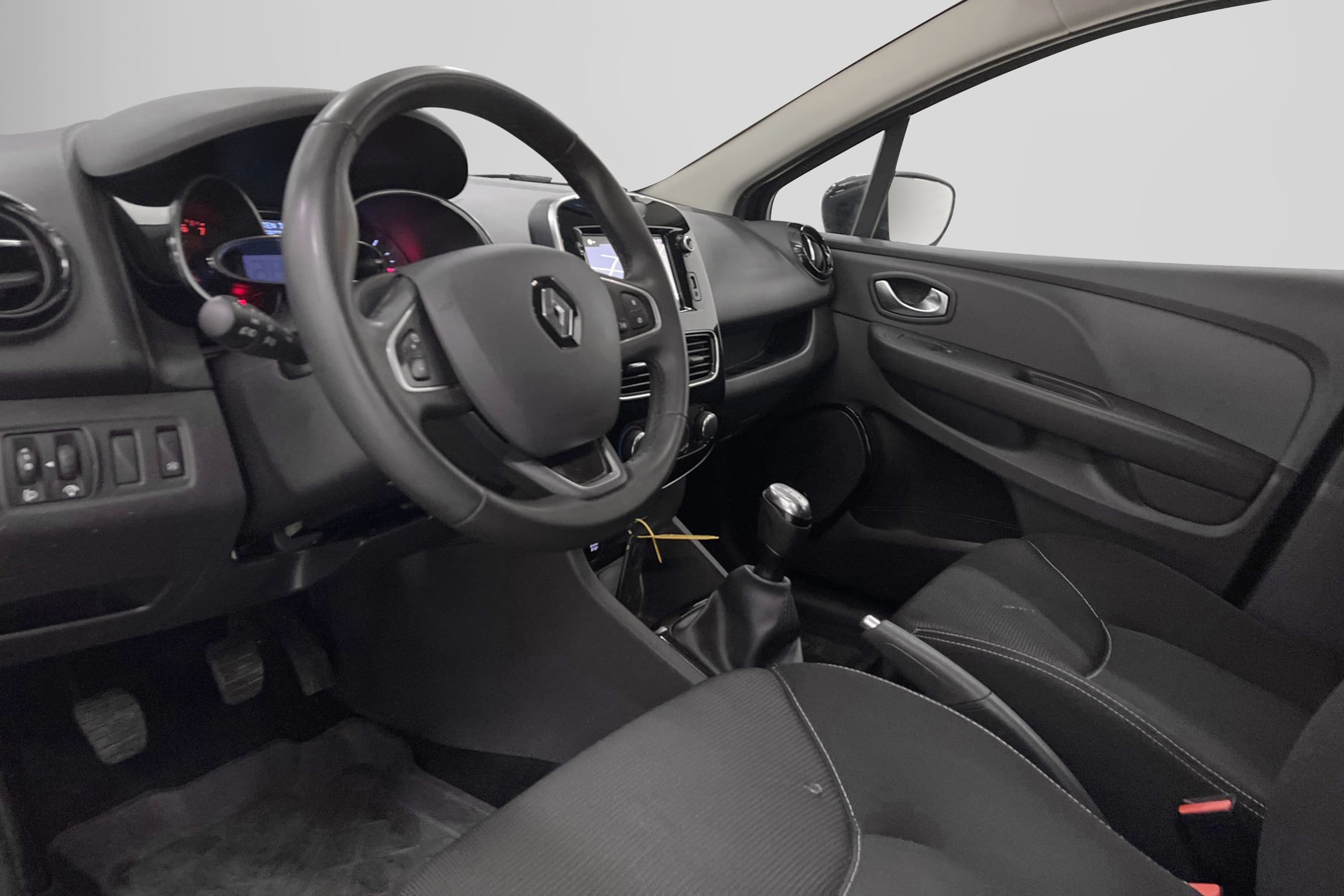 Begagnad Renault Clio 0.9 TCe 90hk 2019 AOX13L | Riddermark Bil