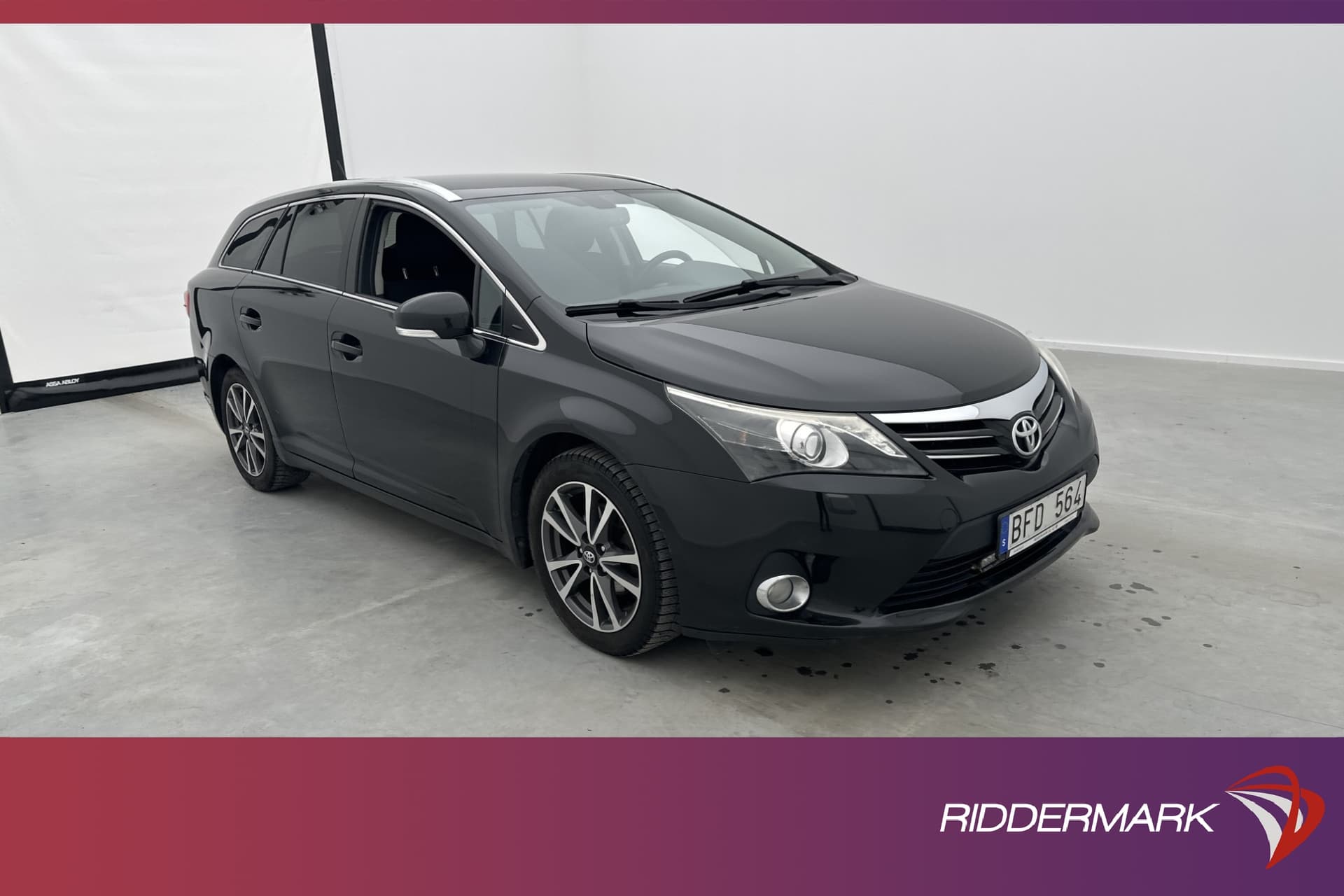 Begagnad Toyota Avensis Kombi 2 0 D 4D 126hk 2012 Riddermark Bil begagnad-toyota-avensis-kombi-2-0-d-4d-126hk-2012-riddermark-bil