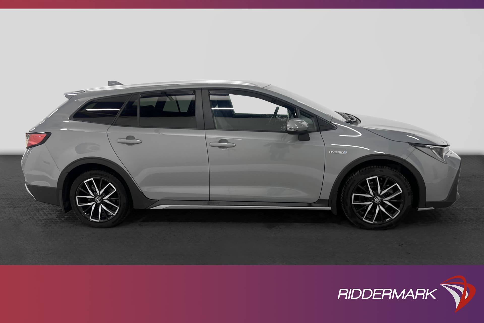 Begagnad Toyota Corolla TREK Hybrid eCVT 184hk 2021 Riddermark Bil